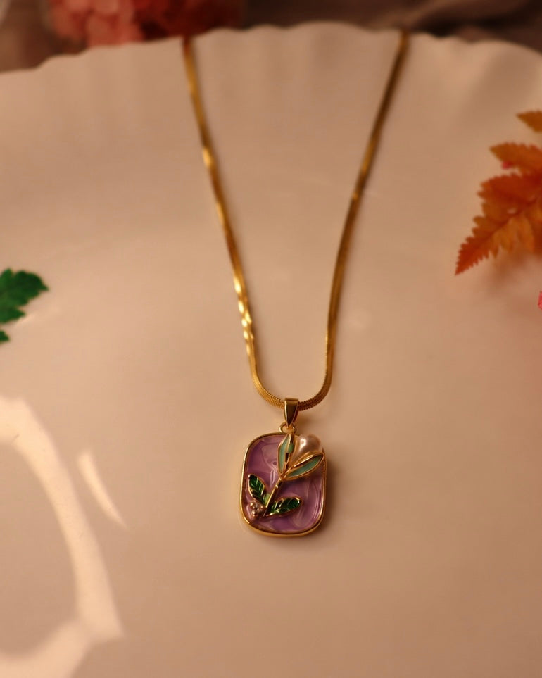 Anti Tarnish Enamel Pearl Pendant Necklace for Women | Pinterest-Inspired Floral Gold Pendant Necklace
