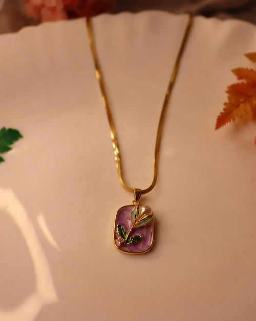 Anti Tarnish Enamel Pearl Pendant Necklace for Women | Pinterest-Inspired Floral Gold Pendant Necklace
