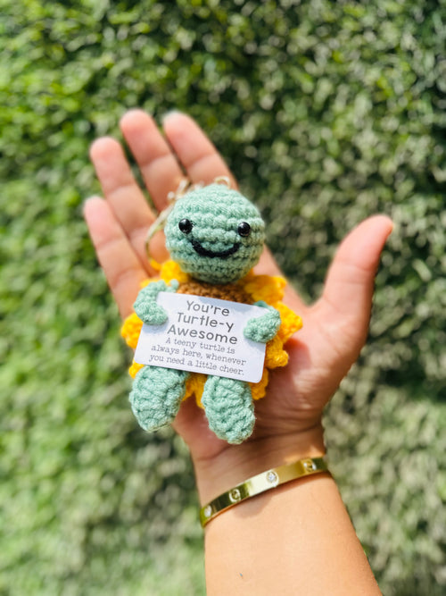 Crochet Turtle Keychain with Sunflower Design, Cute Bag Charm & Backpack Charm Gift for Girls, Boys and Turtle Lovers