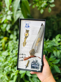 Harry Potter Premium Feather Quill Pen Set with Ink Bottle, 3 Nibs & Hogwarts Bookmark