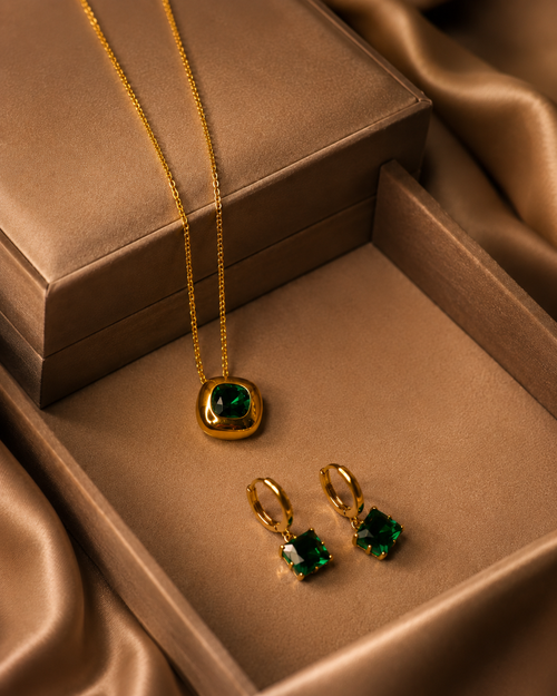Anti Tarnish Emerald Green Pendant & Hoop Earrings Combo