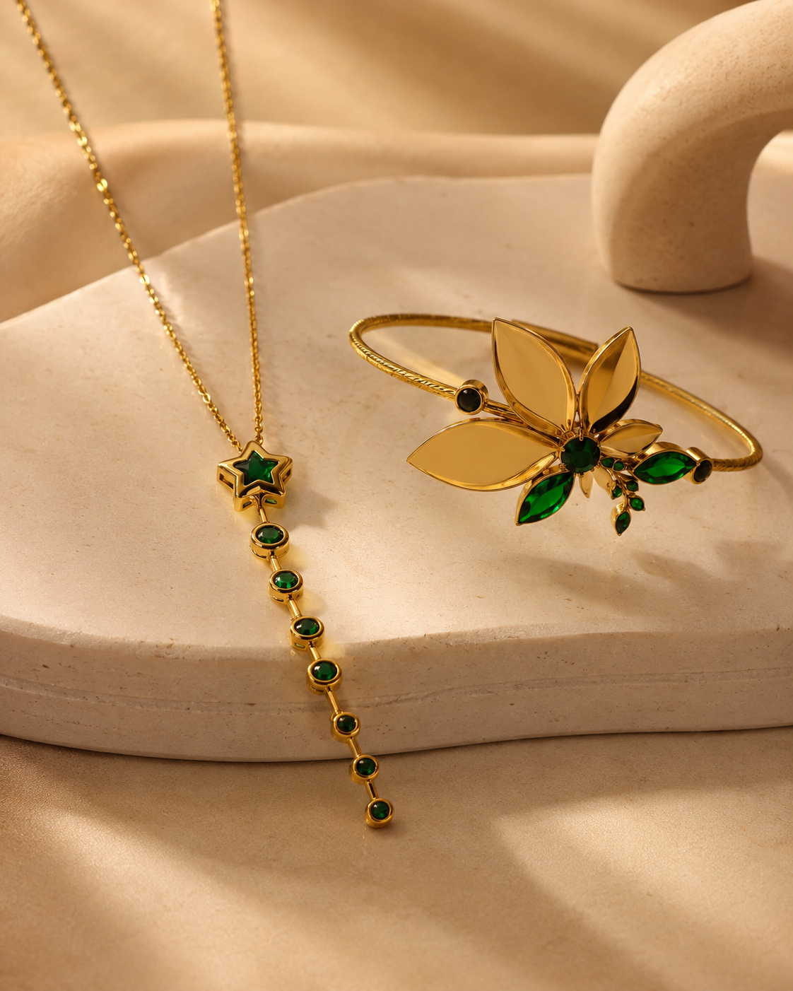 Anti Tarnish Green Stone Pendant & Bracelet Combo for Women