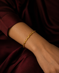 Anti Tarnish Gold Bangle Bracelet for Women | Stylish Wavy Design with Crystal Accents | Elegant Gold-Tone Kada | Size 2.6 | Everyday, Office & Party Wear