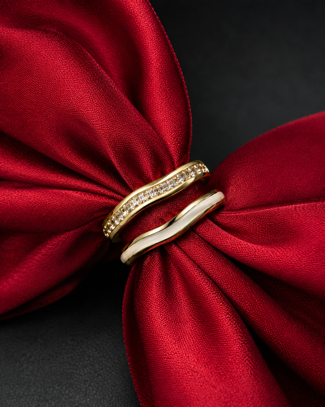 Anti Tarnish Crystal Wave Ring for Women | Gold Ring Size 7