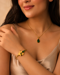 Anti Tarnish Green Pendant & Floral Bracelet Combo for Women