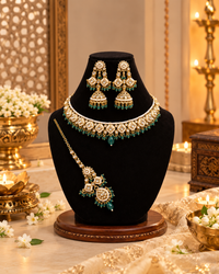Choker Necklace Set for Women with Matching Earrings and Maang Tikka, Traditional Indian Ethnic Jewellery for Wedding and Festive Wear