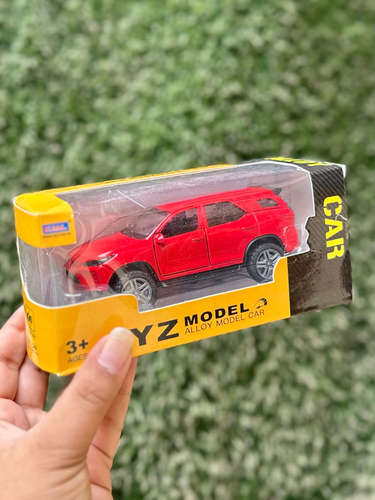 Die-Cast Alloy SUV Toy Car with Opening Doors | 1:32 Scale Metal Model Car | 3 Color Variants | 3+ Years