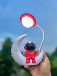 Astronaut Moon LED Table Lamp | Rechargeable Study & Night Light