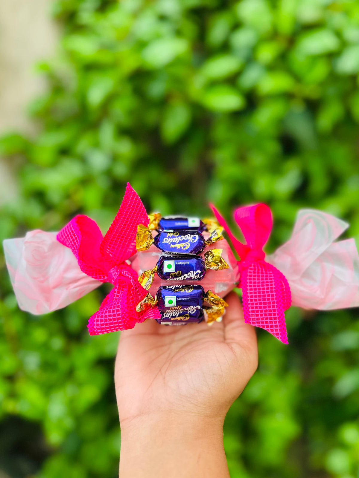 JUGNU STORE Laddoo Gopal Rakhi Gift Hamper for Janmashtami & Raksha Bandhan | Handmade Krishna Rakhi with Natural Stone Beads | Roli Chawal Set, Chocolate & Toffee Treats Gift Pack | Divine Return Gift
