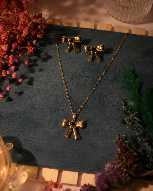 Golden Romance Bow Pendant Set